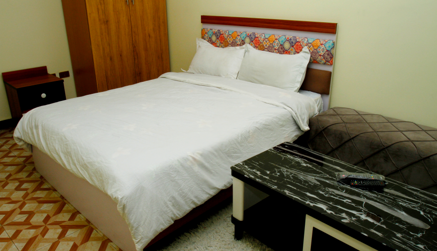 Simien Suite 6C